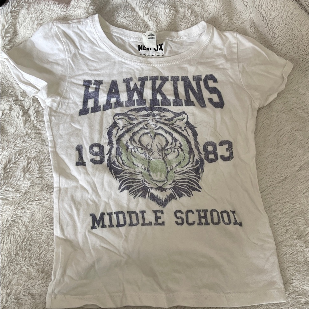 💕 Preloved - Stranger Things - Hawkins High Tee